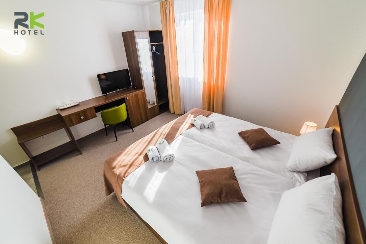 Hotel Rk Ghimbav المظهر الخارجي الصورة