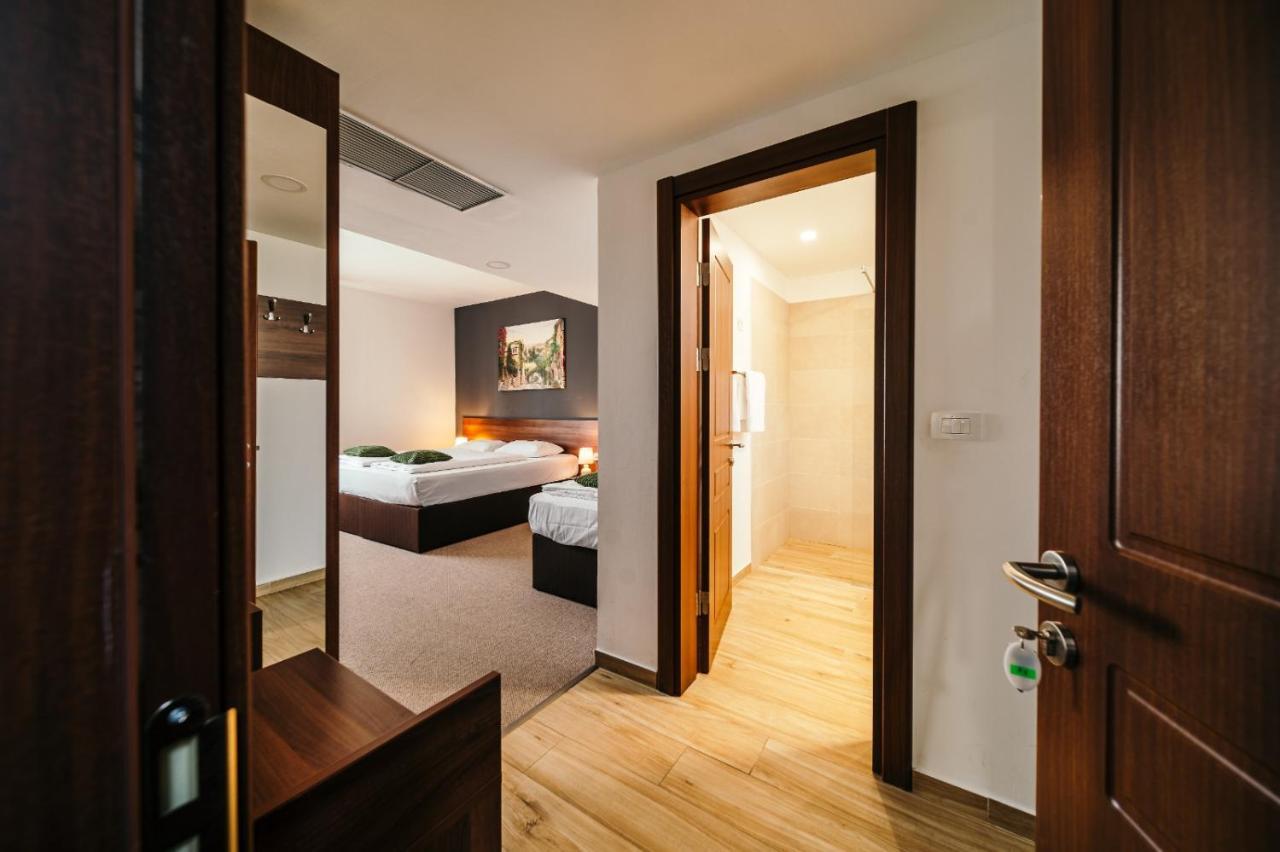 Hotel Rk Ghimbav المظهر الخارجي الصورة