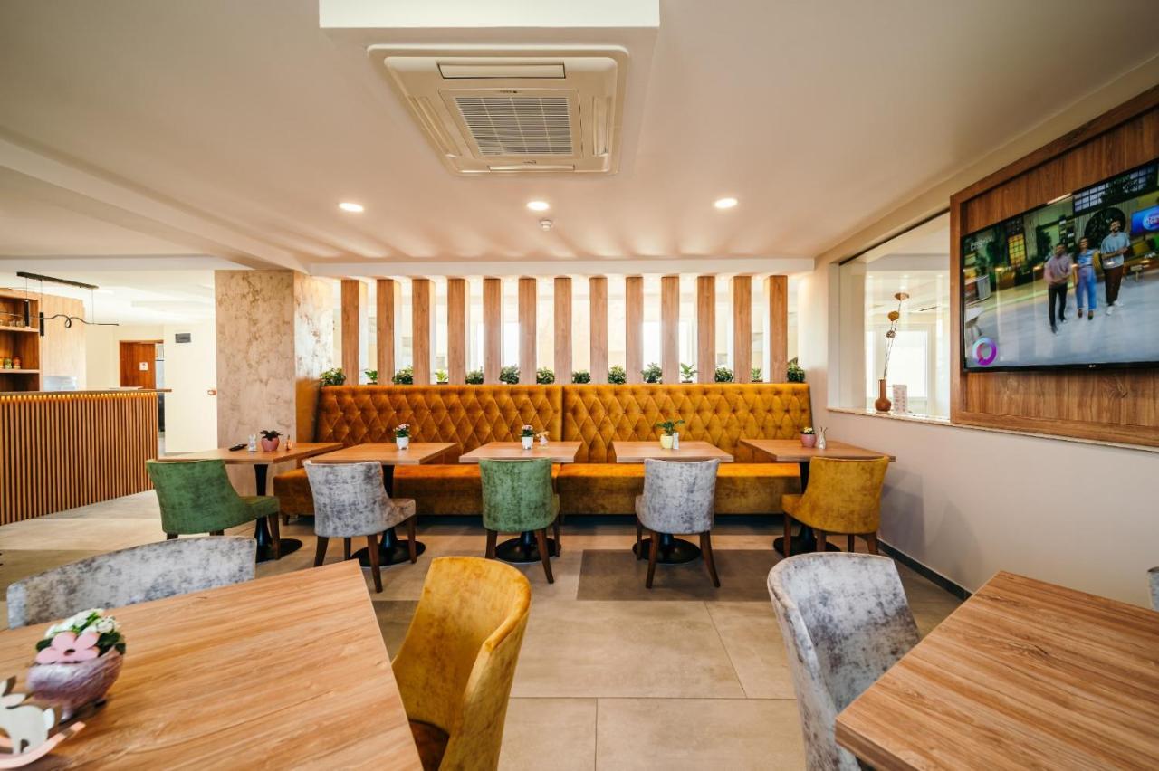 Hotel Rk Ghimbav المظهر الخارجي الصورة