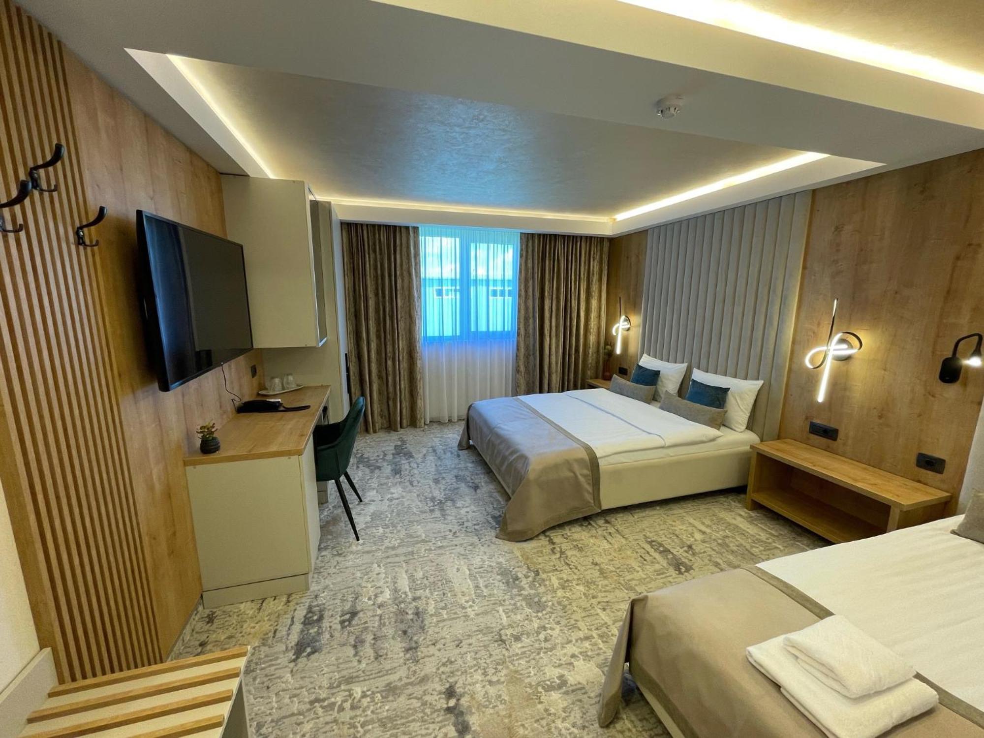 Hotel Rk Ghimbav المظهر الخارجي الصورة